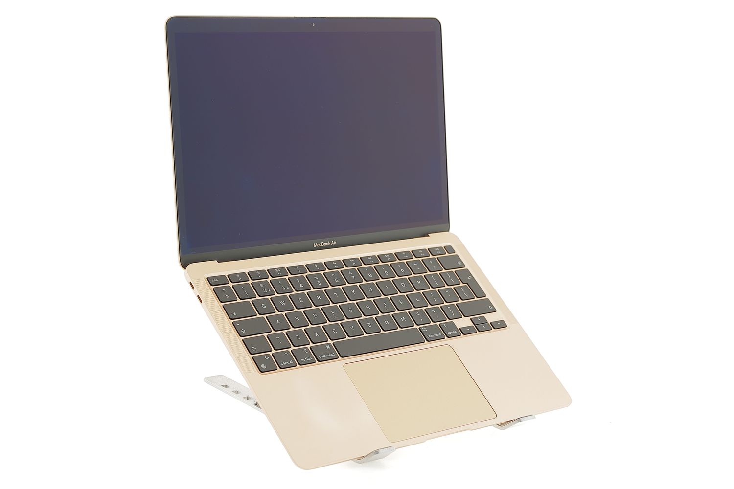 Apple MacBook Air 13″ 2020, i7 1.2 GHz, 16 GB, Intel Iris Plus 512 GB Gold - Много добро