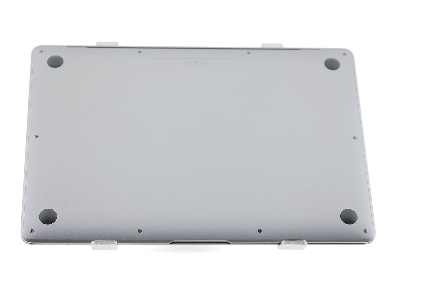 Apple MacBook Air 13″ 2019, i5 1.6 GHz, 8 GB, Intel UHD Graphics 617 128 GB Space Gray - Много добро
