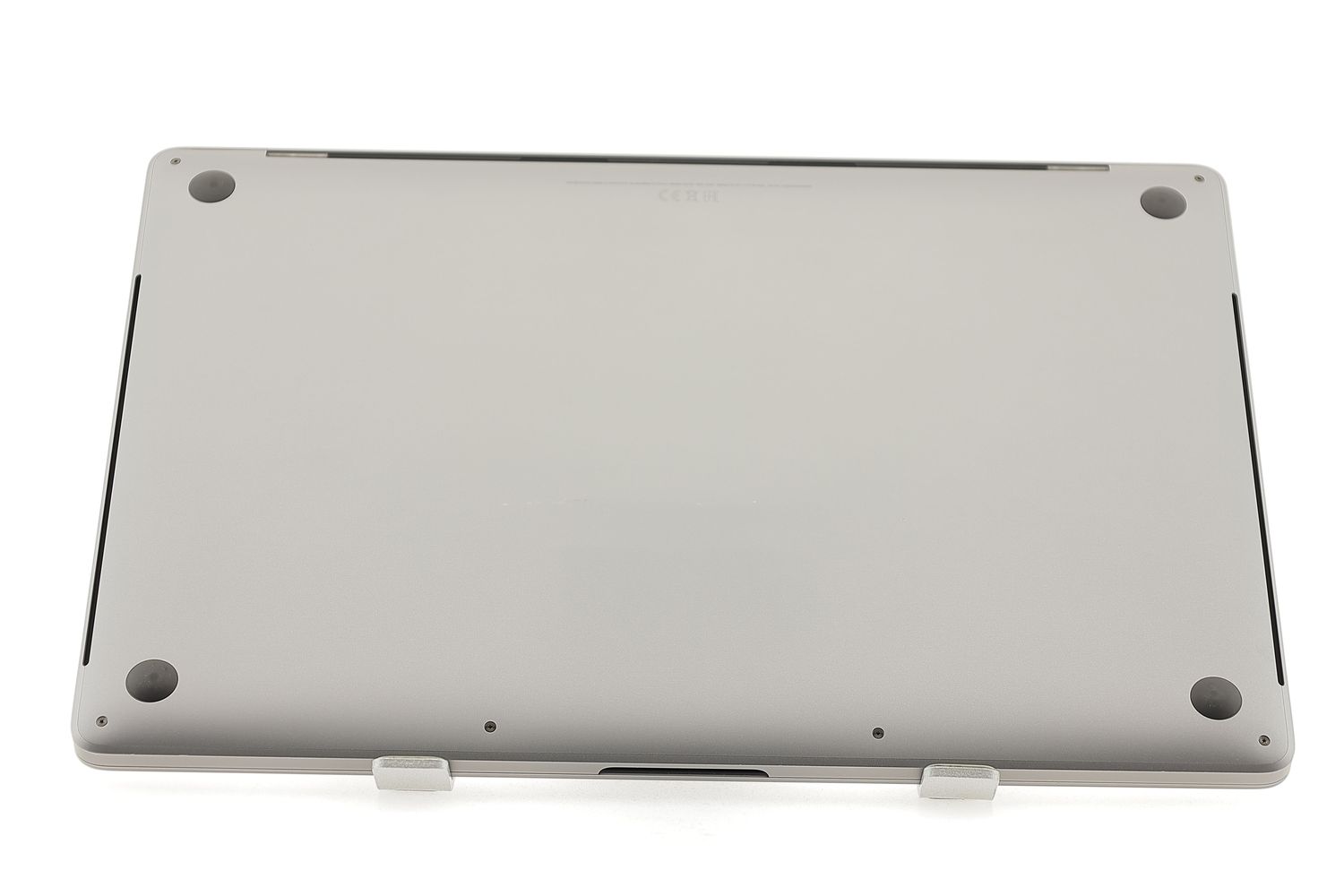 Apple MacBook Pro 16″ Touch Bar 2019, i7 2.6 GHz, 32 GB, AMD Radeon Pro 5300M 512 GB Space Gray - Отлично