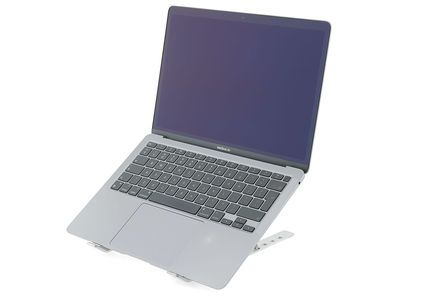 Apple MacBook Air 13″ 2020, M1 8 Cores, 8 GB, 8 core GPU 512 GB Space Gray - Отлично