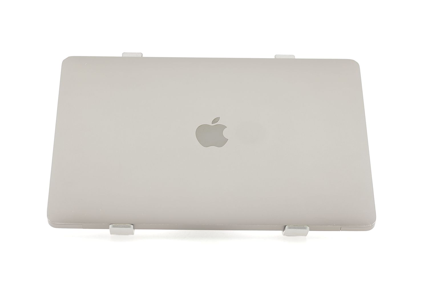 Apple MacBook Air 13″ 2020, i3 1.1 GHz, 8 GB, Intel Iris Plus 256 GB Space Gray - Bun