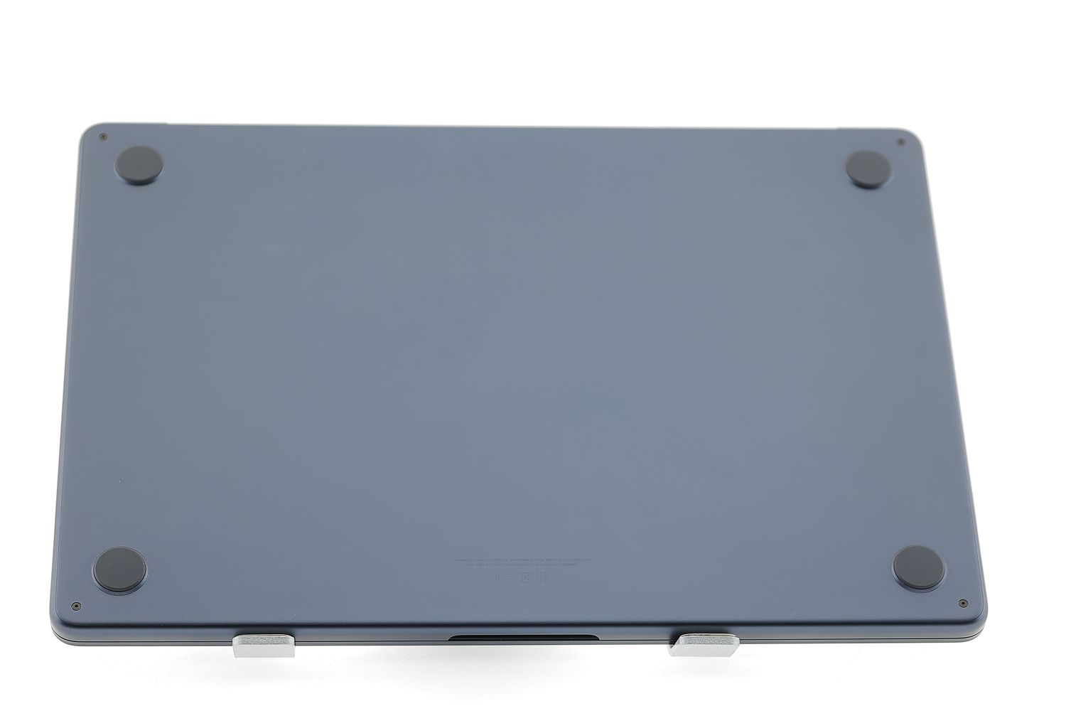Apple MacBook Air 15″ 2023, M2 8 Cores, 8 GB, 10 core GPU 256 GB Midnight - Ca nou