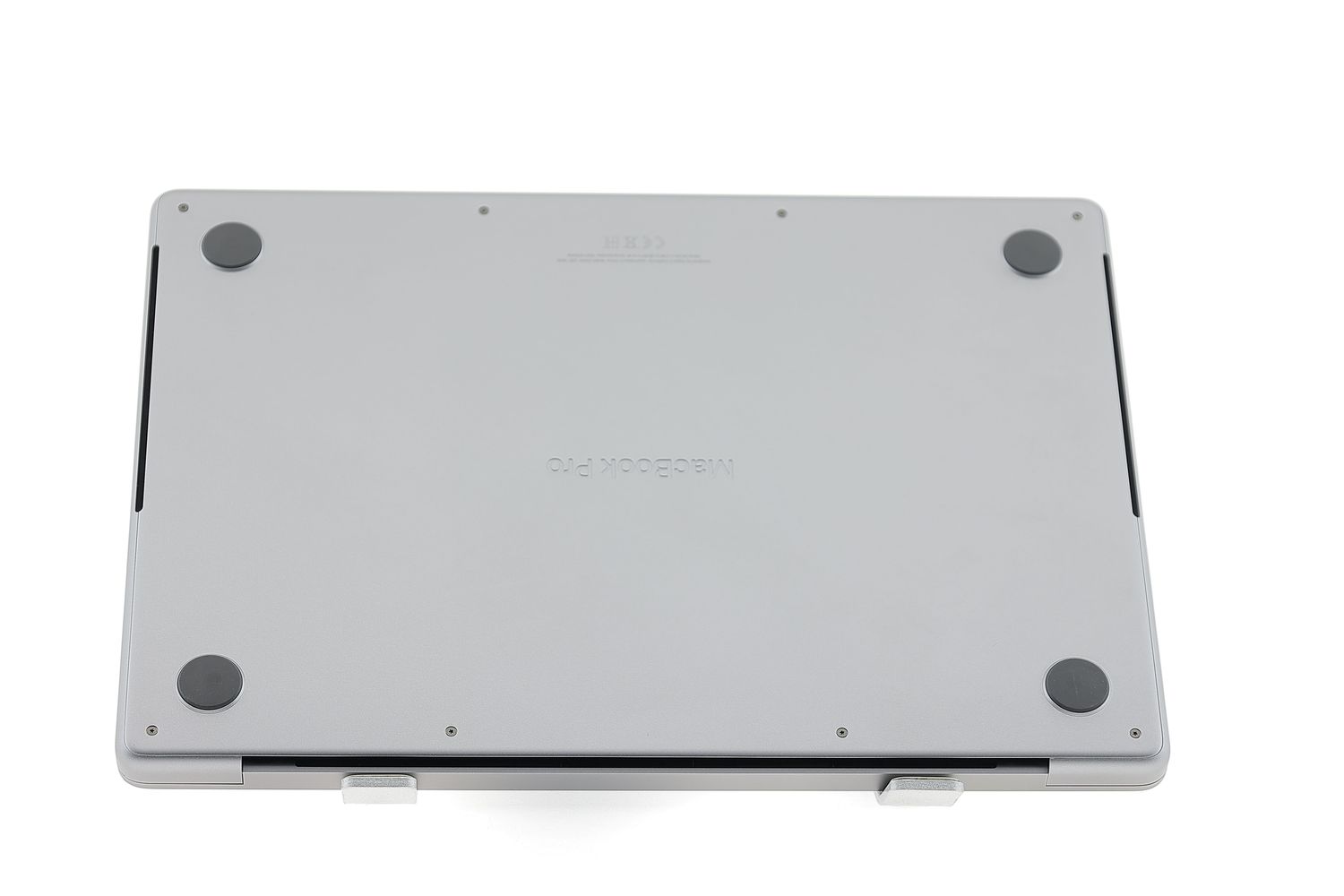 Apple MacBook Pro 14″ 2021, M1 Pro 8 Cores, 16 GB, 14 core GPU 512 GB Space Gray - Отлично