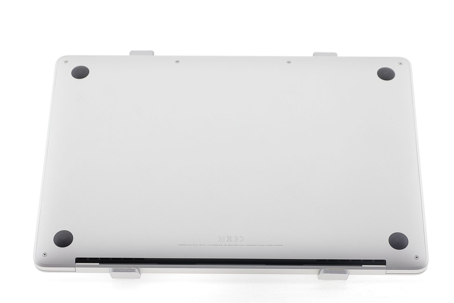 Apple MacBook Pro 13″ 2020, M1 8 Cores, 8 GB, 8 core GPU 256 GB Silver - Като нов