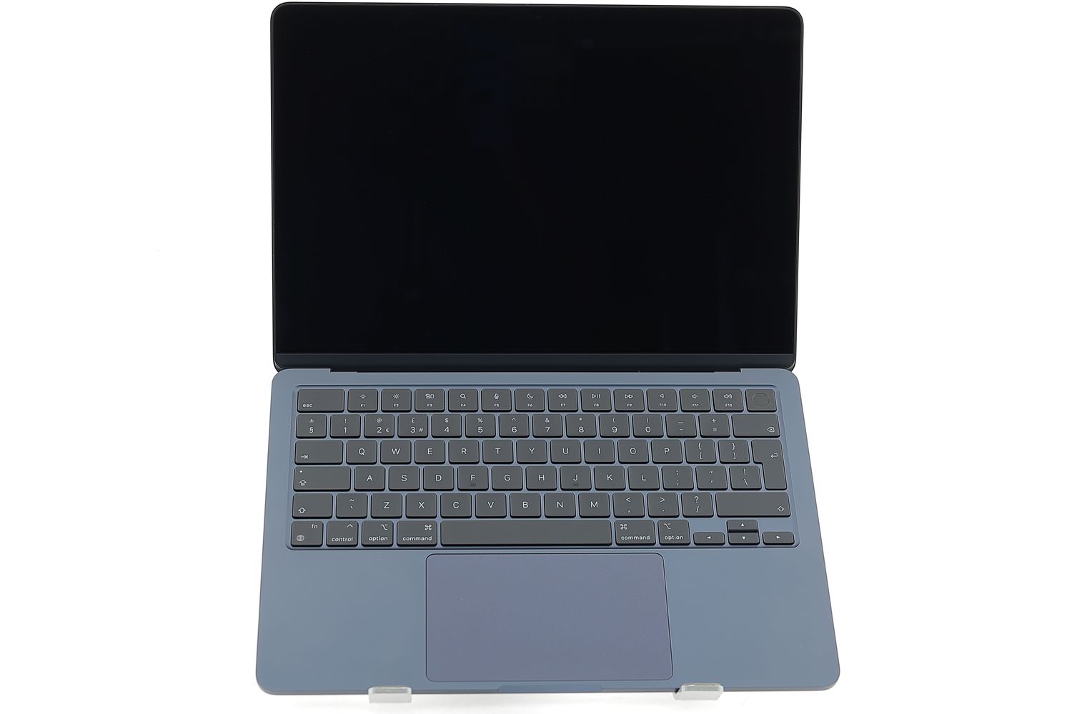 Apple MacBook Air 13″ 2024, M3 8 Cores, 8 GB, 10 core GPU 256 GB Midnight - Като нов