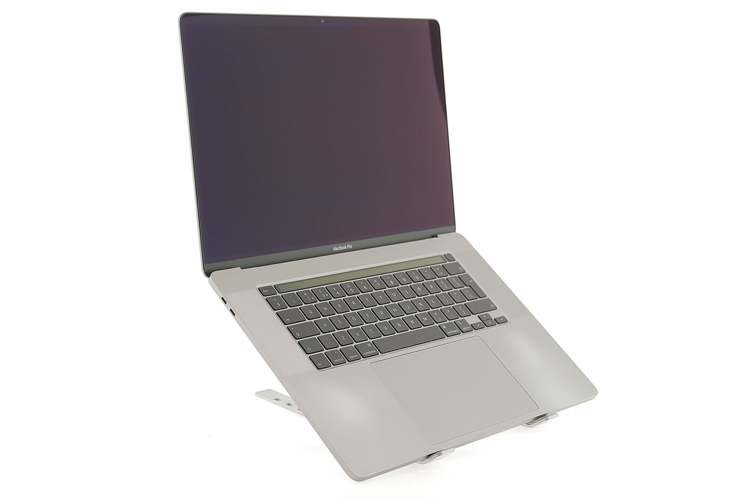 Apple MacBook Pro 16″ Touch Bar 2019, i7 2.6 GHz, 32 GB, AMD Radeon Pro 5500M 512 GB Space Gray - Kiváló