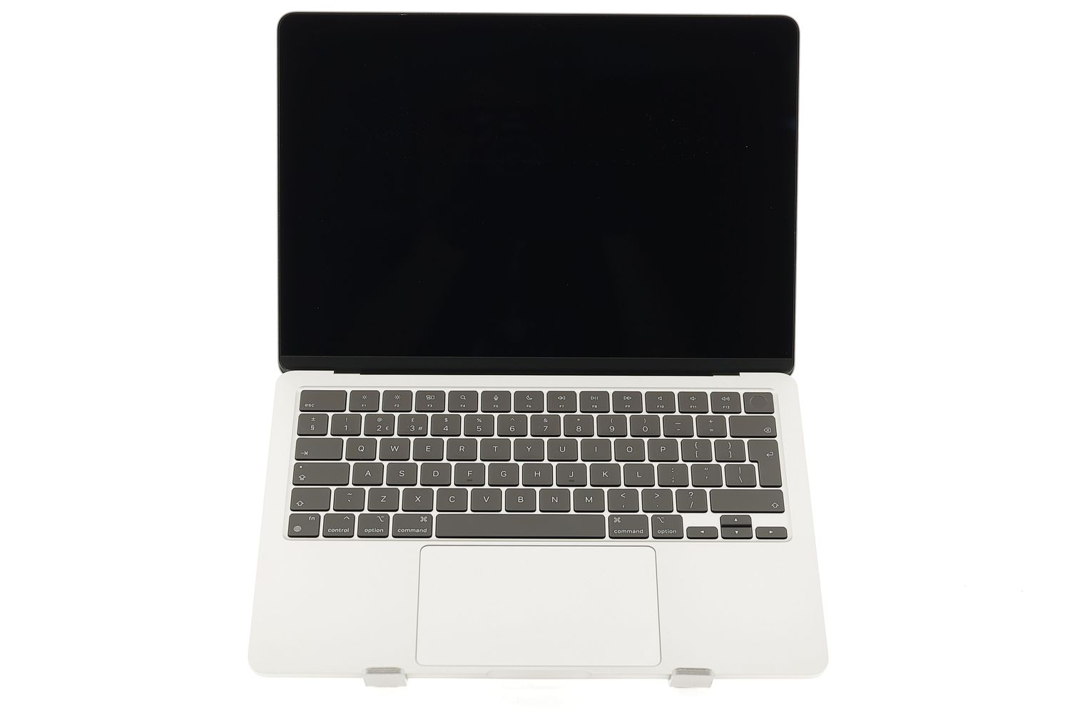 Apple MacBook Air 13″ 2022, M2 8 Cores, 16 GB, 10 core GPU 512 GB Silver - Kiváló