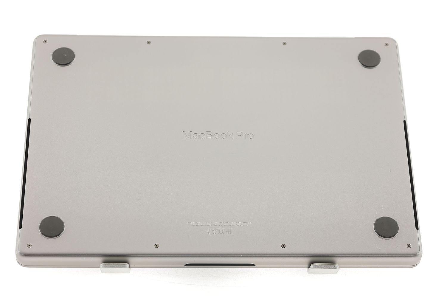 Apple MacBook Pro 14″ 2021, M1 Pro 8 Cores, 16 GB, 14 core GPU 512 GB Space Gray - Kiváló