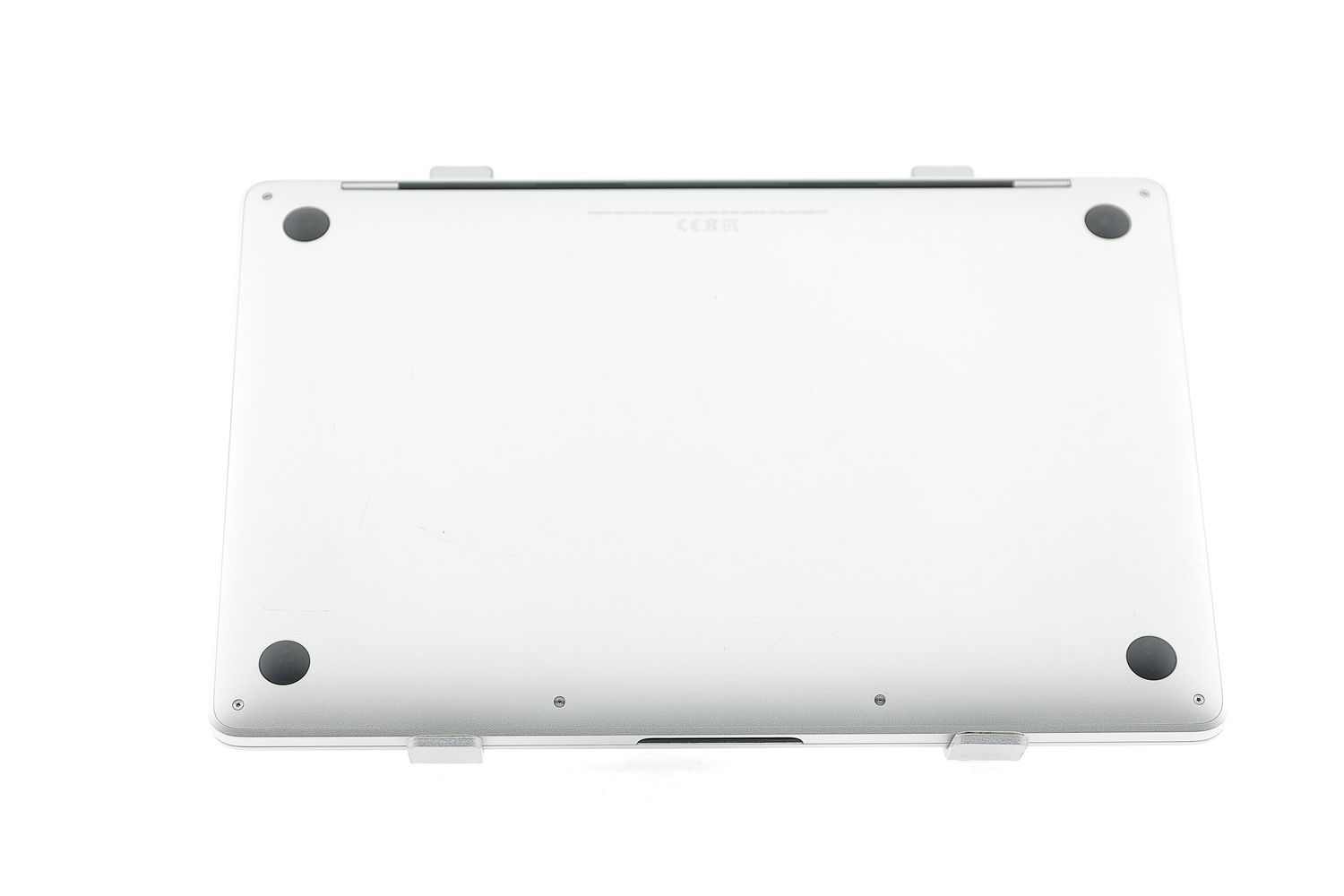 Apple MacBook Pro 13″ 2022, M2 8 Cores, 8 GB, 10 core GPU 512 GB Silver - Foarte bun
