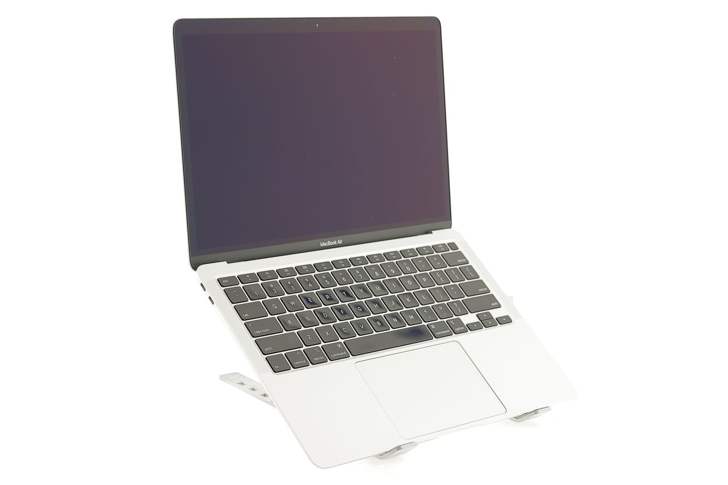 Apple MacBook Air 13″ 2020, i5 1.1 GHz, 16 GB, Intel Iris Plus 256 GB Silver - Πολύ καλό