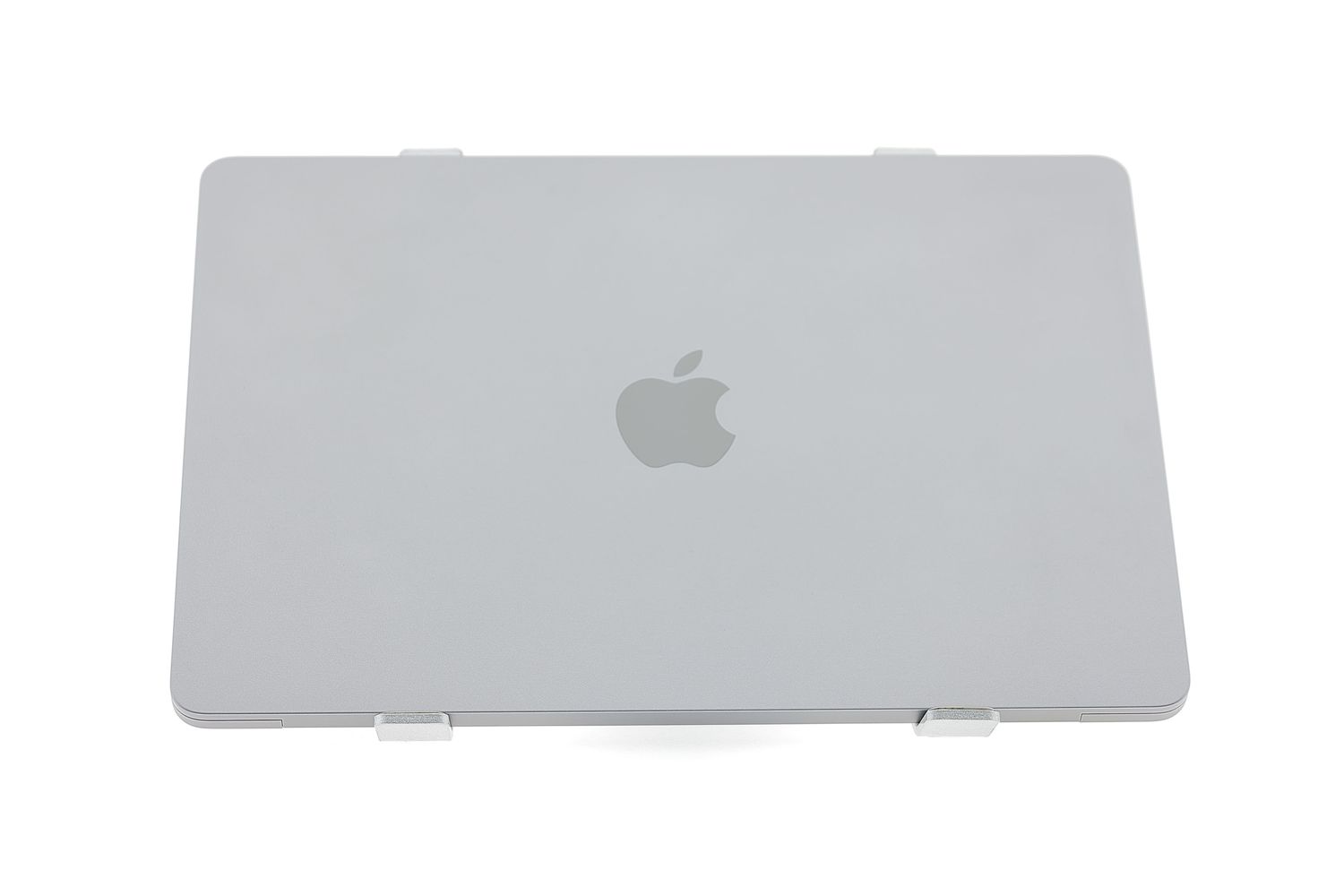 Apple MacBook Air 13″ 2022, M2 8 Cores, 8 GB, 8 core GPU 256 GB Space Gray - Újszerű
