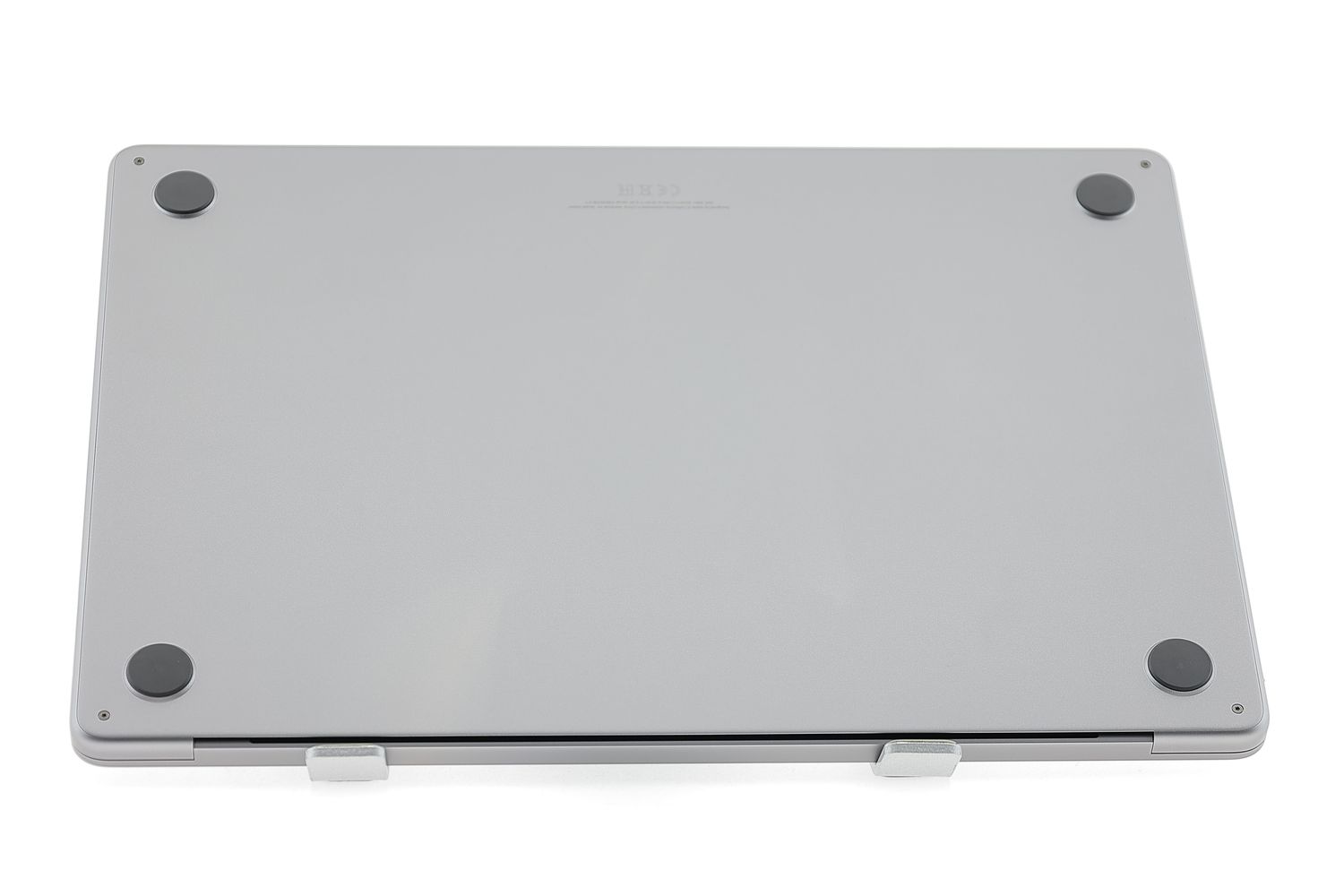 Apple MacBook Air 15″ 2023, M2 8 Cores, 8 GB, 10 core GPU 256 GB Space Gray - Foarte bun