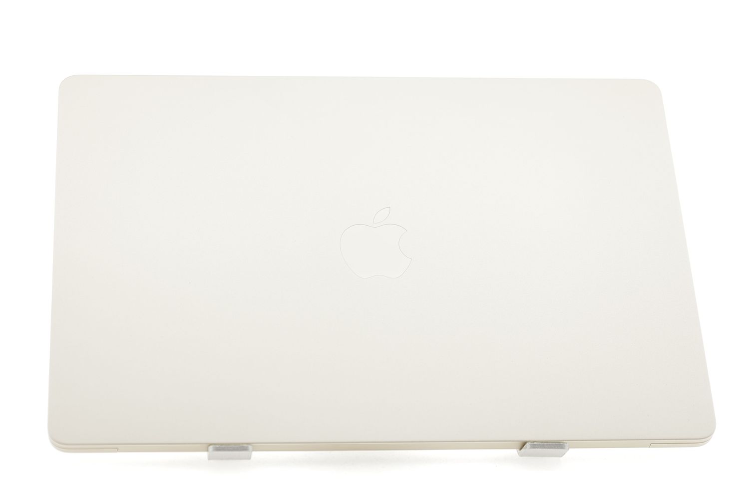 Apple MacBook Air 15″ 2024, M3 8 Cores, 16 GB, 10 core GPU 512 GB Starlight - Újszerű