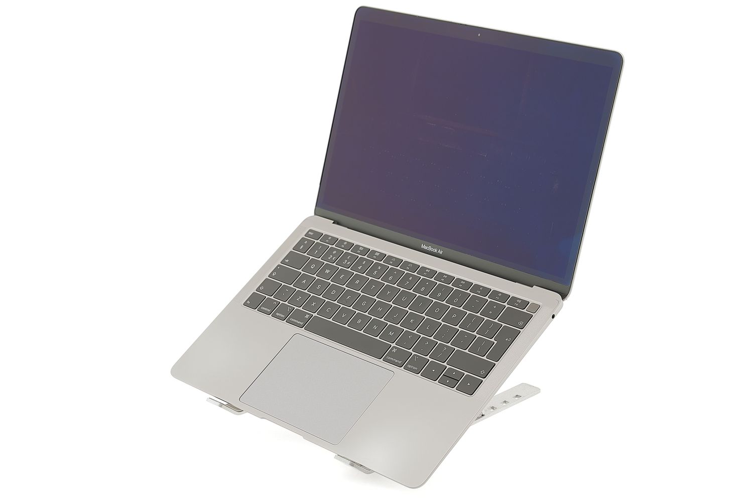 Apple MacBook Air 13″ 2019, i5 1.6 GHz, 8 GB, Intel UHD Graphics 617 128 GB Space Gray - Bun