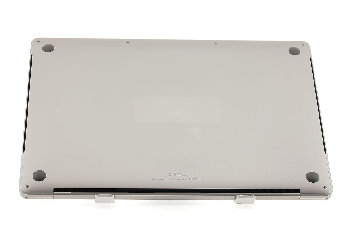 Apple MacBook Pro 16″ Touch Bar 2019, i9 2.4 GHz, 32 GB, AMD Radeon Pro 5300M 512 GB Space Gray - Ca nou