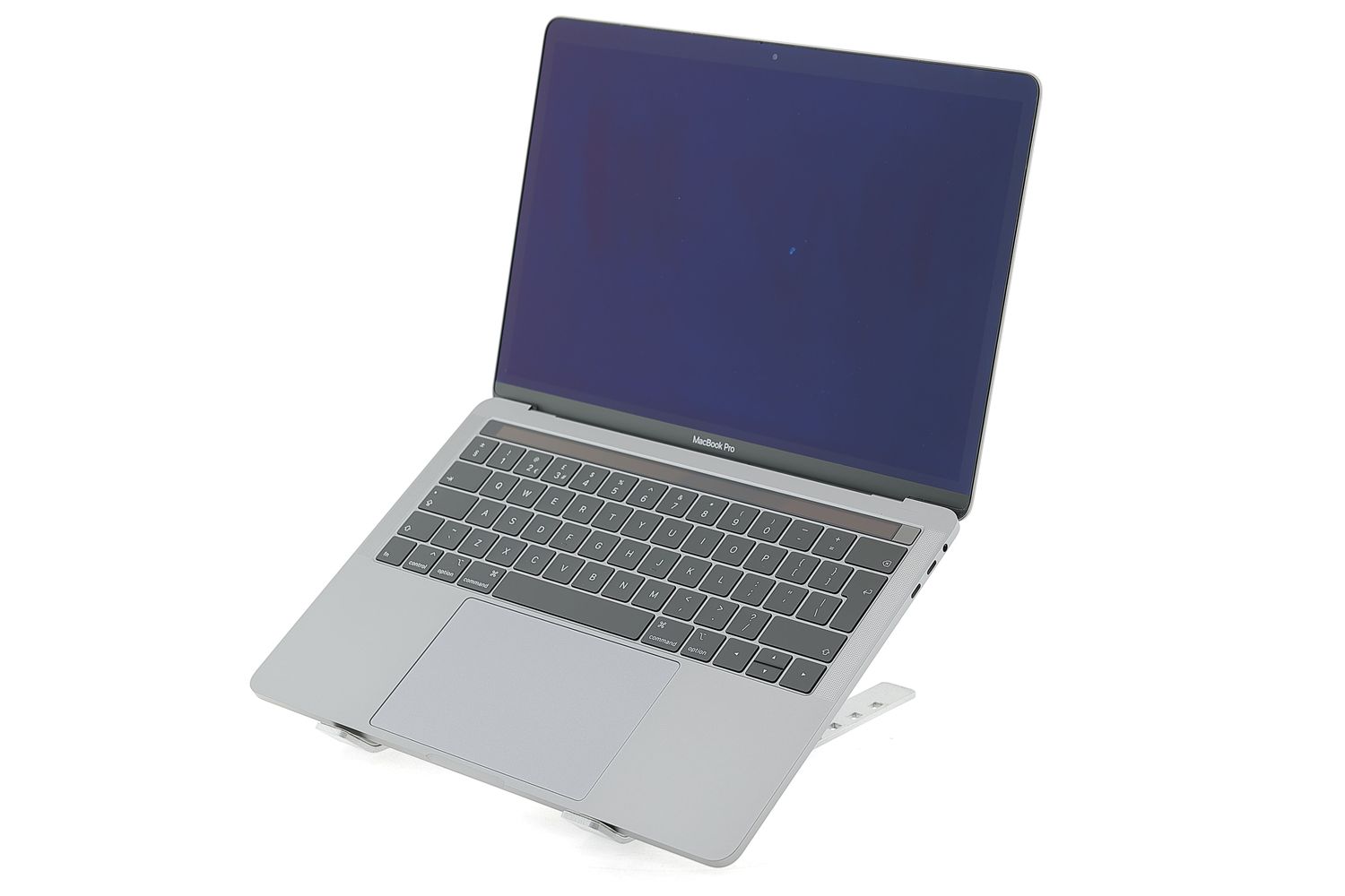 Apple MacBook Pro 13″ Touch Bar 2018, i5 2.3 GHz, 8 GB, Intel Iris Plus Graphics 655 256 GB Space Gray - Отлично