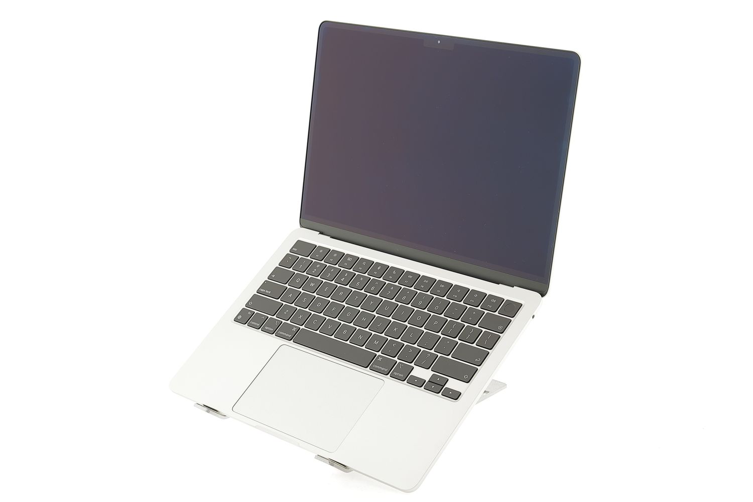 Apple MacBook Air 13″ 2022, M2 8 Cores, 8 GB, 10 core GPU 512 GB Silver