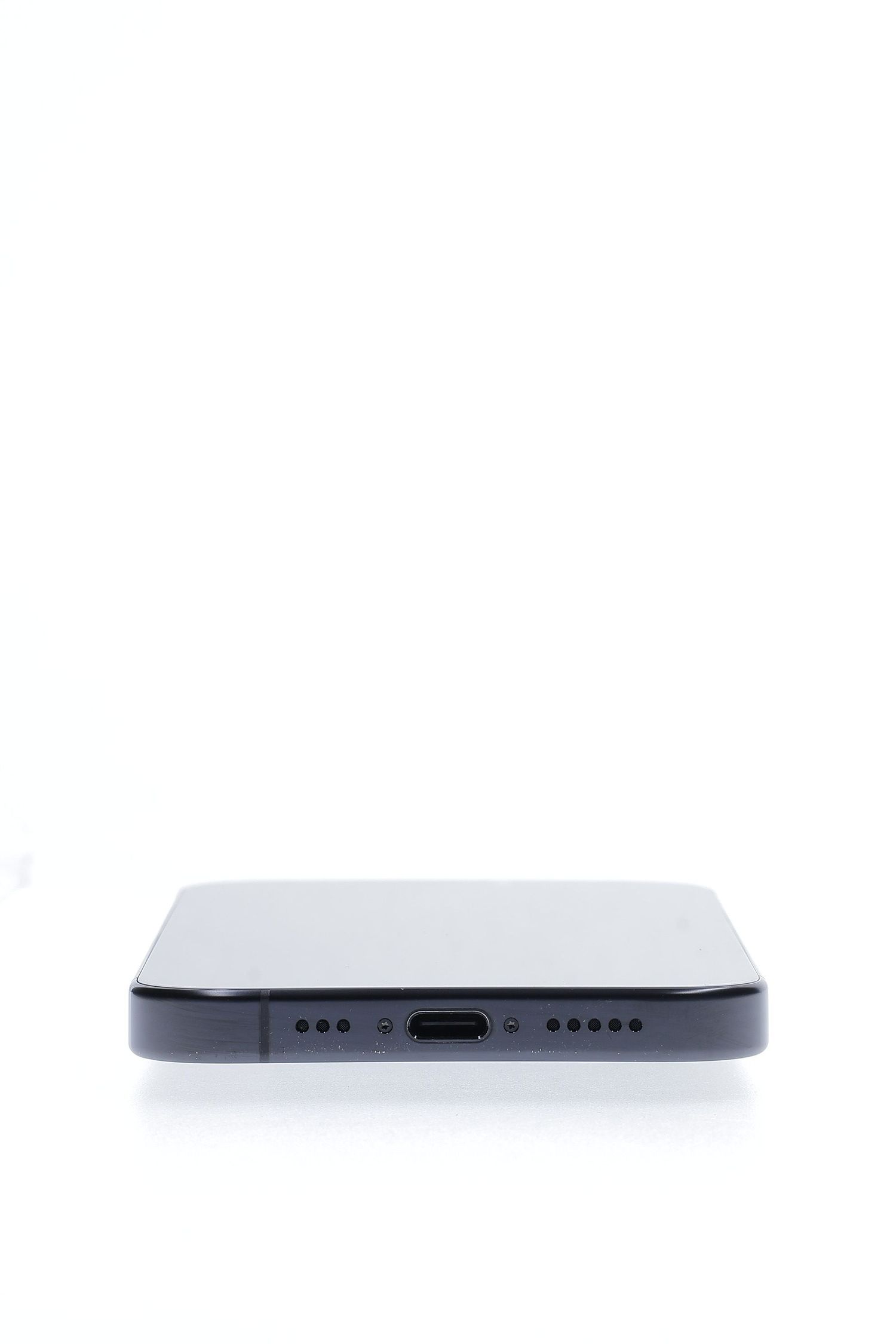 Apple iPhone 16 Pro 128 GB Black Titanium - Отлично