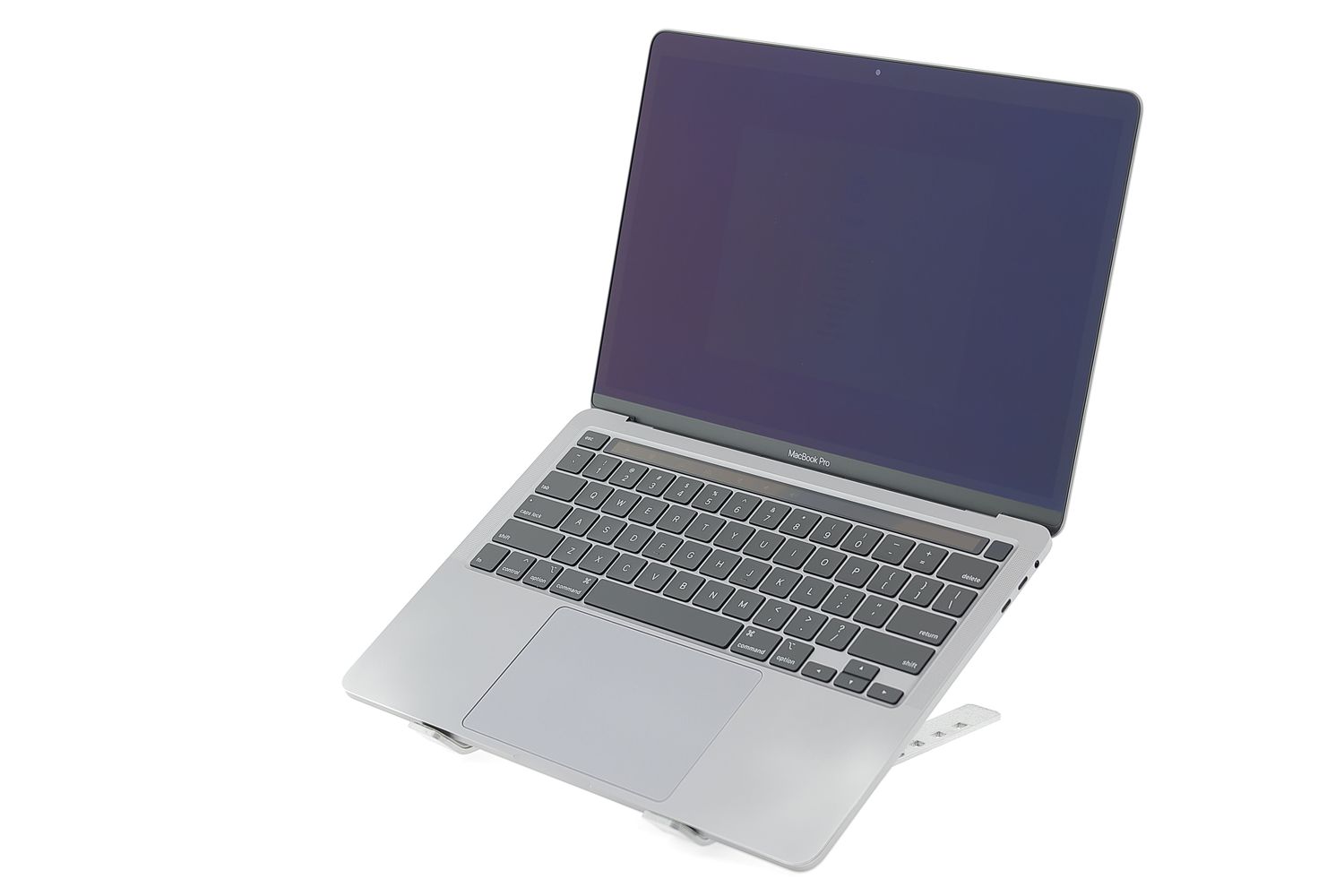 Apple MacBook Pro 13″ Touch Bar 2020, i7 2.3 GHz, 16 GB, Intel Iris Plus Graphics 512 GB Silver - Foarte bun