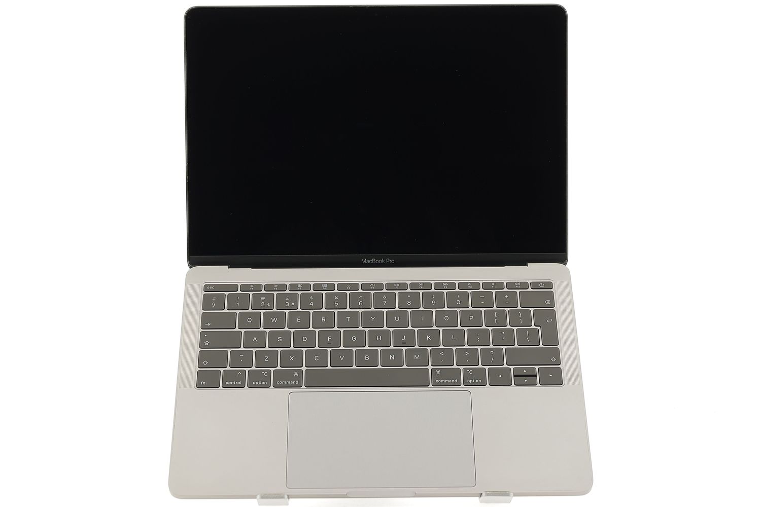 Apple MacBook Pro 13″ 2017, i5 2.3 GHz, 8 GB, Intel Iris Plus Graphics 640 128 GB Space Gray - Foarte bun