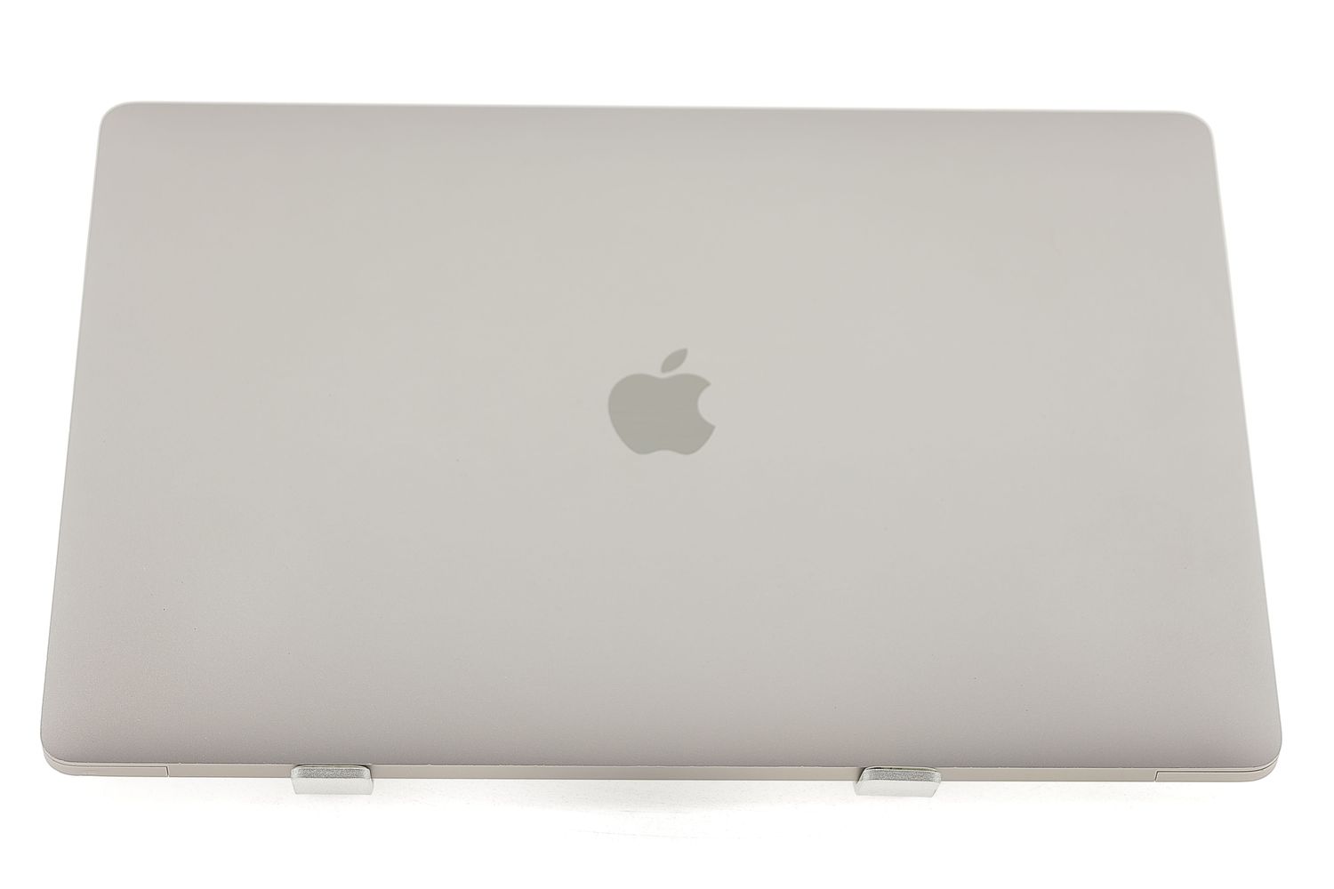 Apple MacBook Pro 15″ Touch Bar 2019, i7 2.6 GHz, 16 GB, AMD Radeon Pro 555X 512 GB Space Gray - Много добро