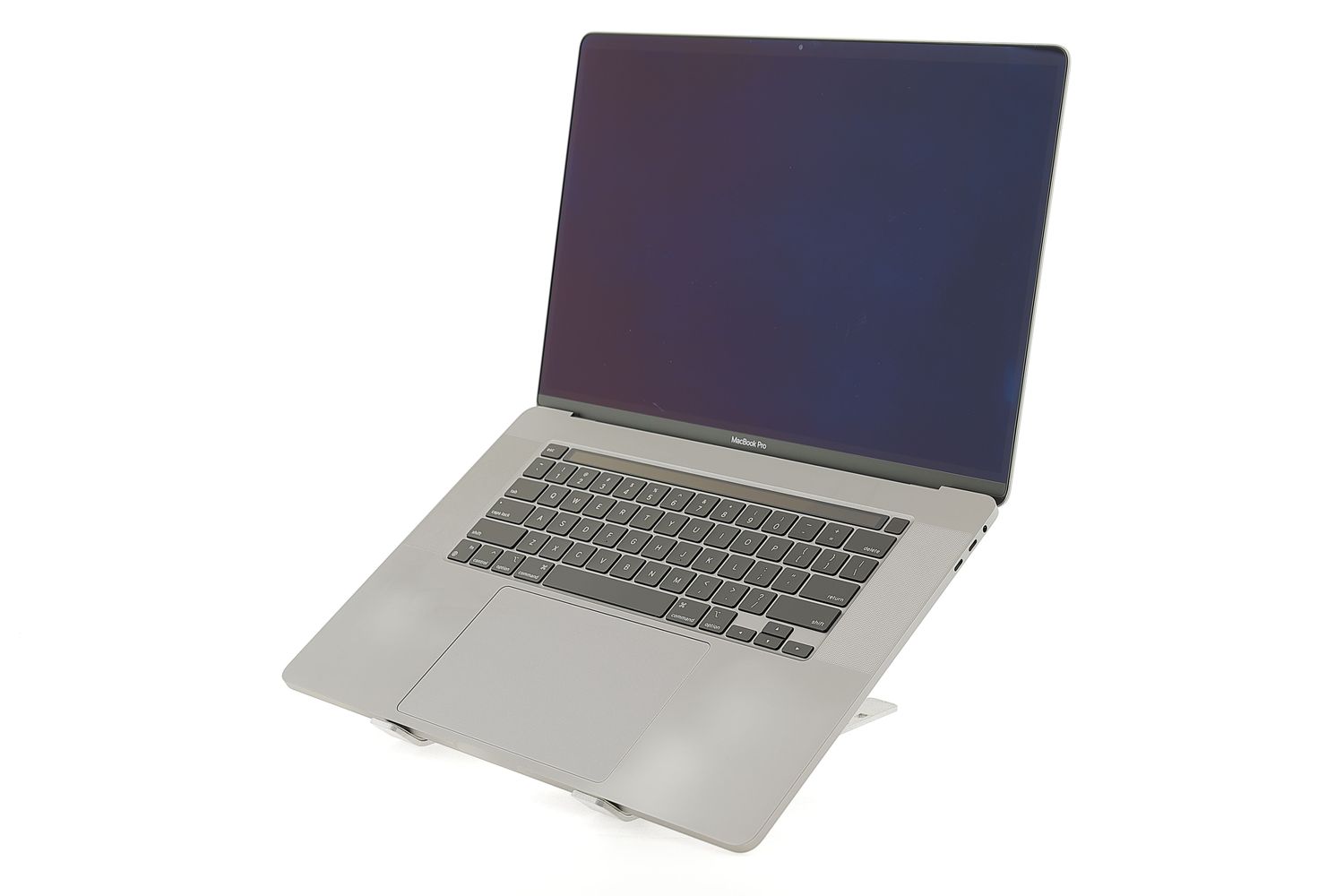Apple MacBook Pro 16″ Touch Bar 2019, i7 2.6 GHz, 16 GB, AMD