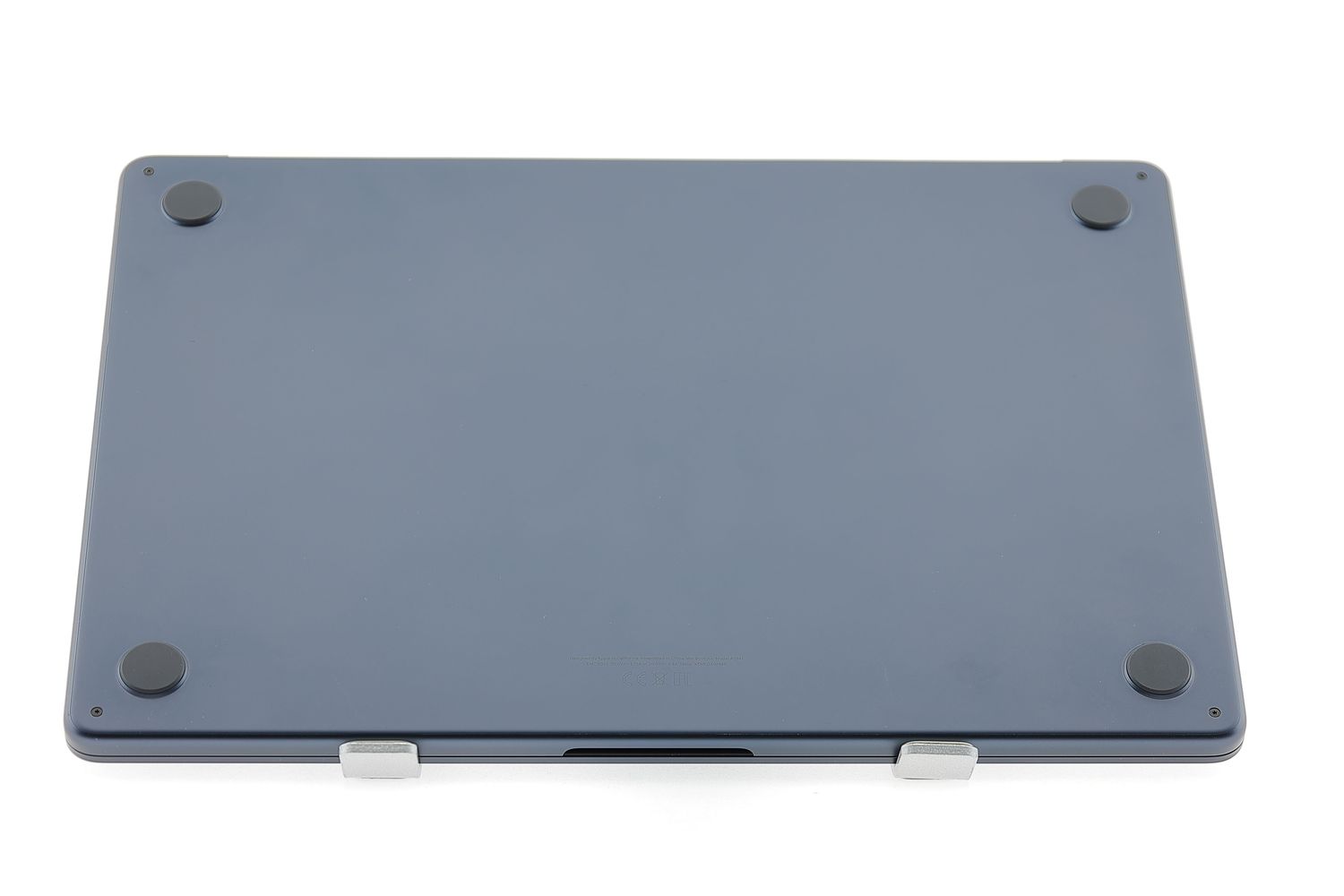Apple MacBook Air 15″ 2023, M2 8 Cores, 8 GB, 10 core GPU 256 GB Midnight - Újszerű