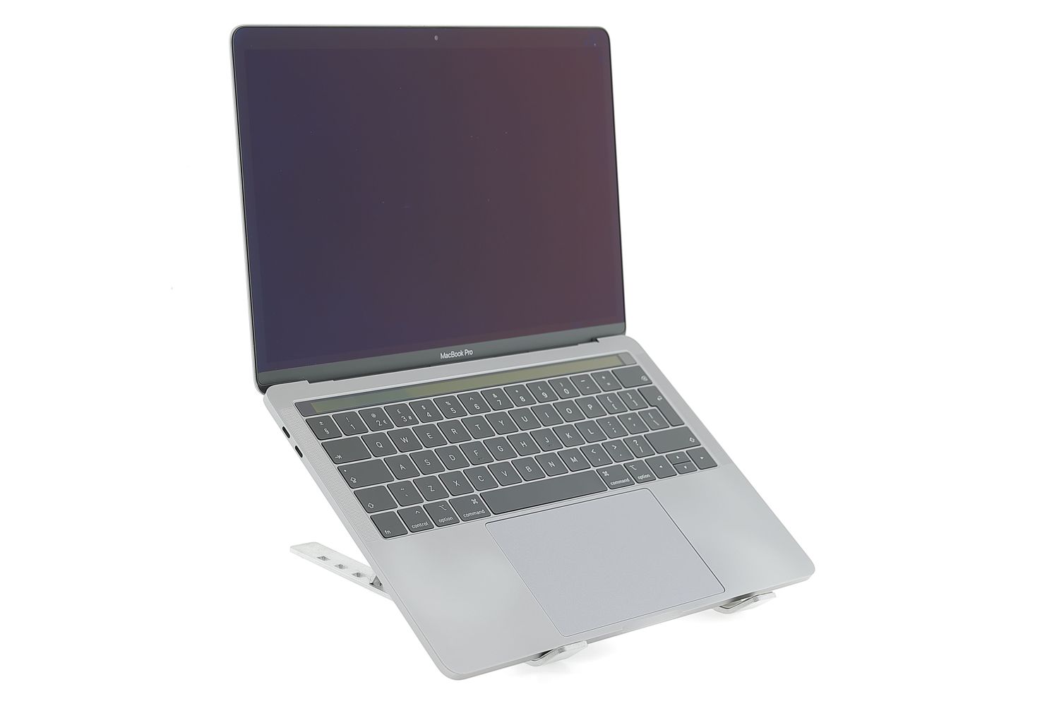 Apple MacBook Pro 13″ Touch Bar 2019, i5 1.4 GHz, 16 GB, Iris Plus Graphics 645 256 GB Space Gray - Много добро