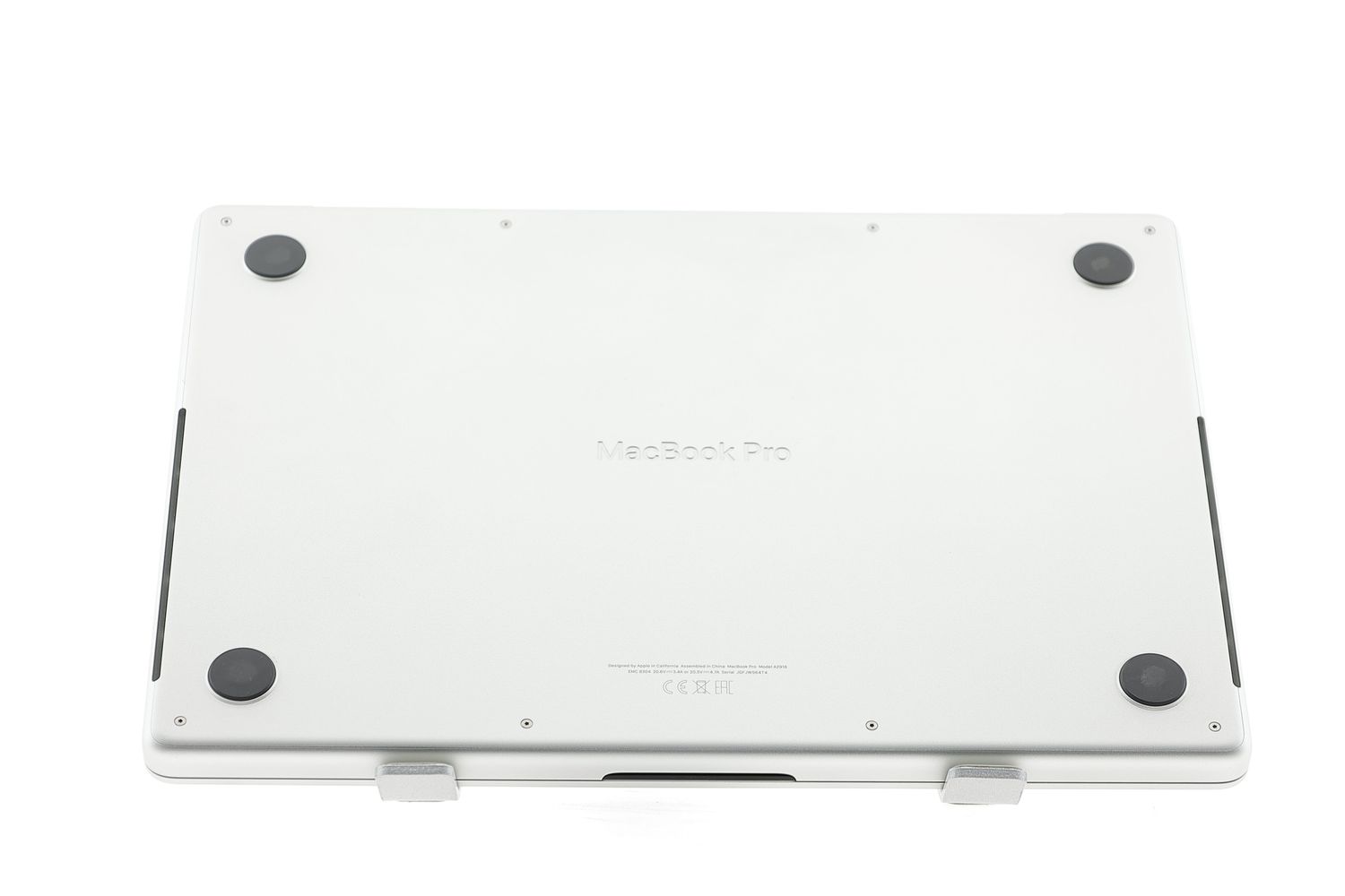 Apple MacBook Pro 14″ 2023, M3 8 Cores, 8 GB, 10 core GPU 512 GB Silver - Εξαιρετικό