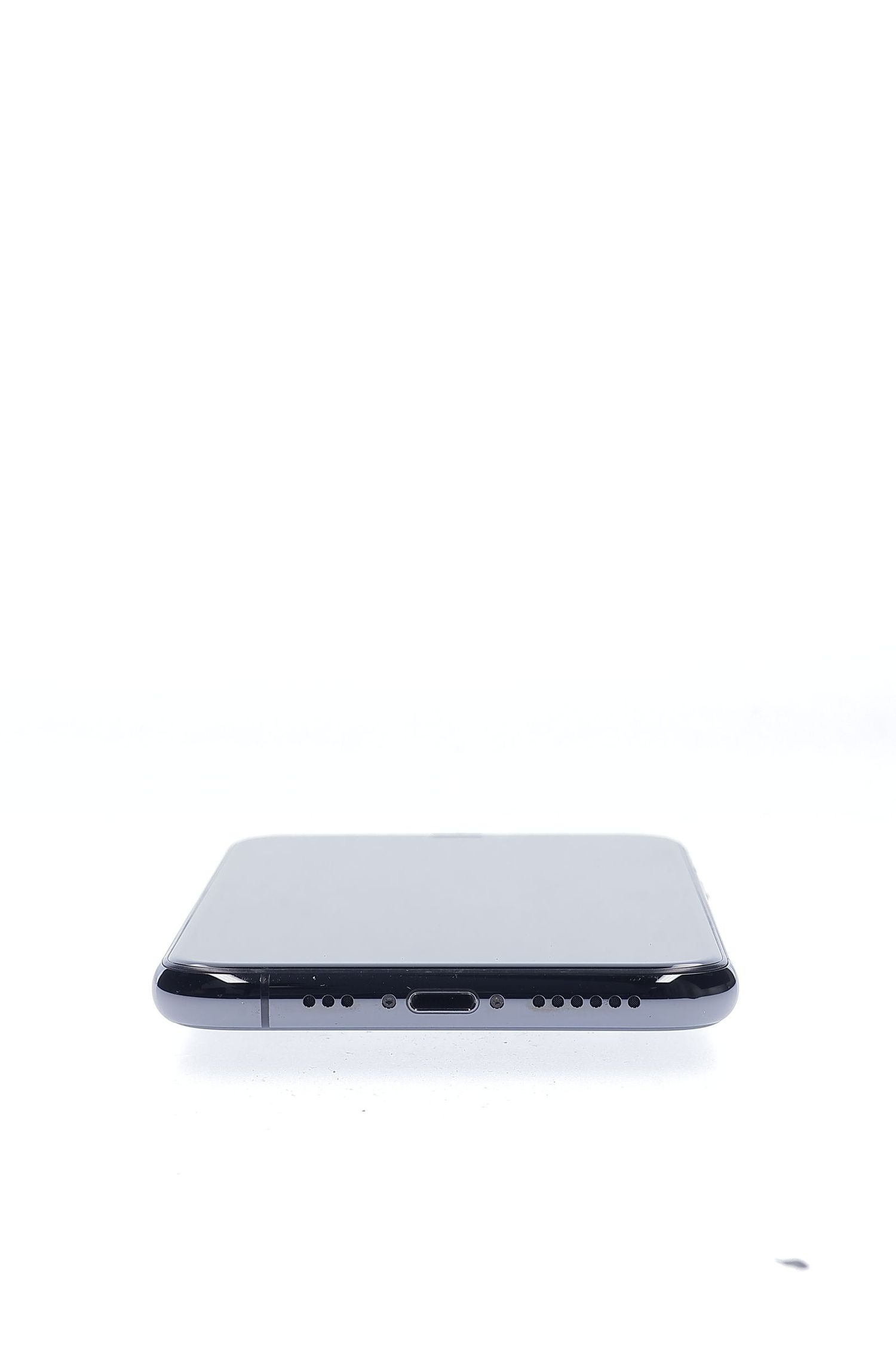 Apple iPhone 11 Pro 64 GB Space Gray - Като нов
