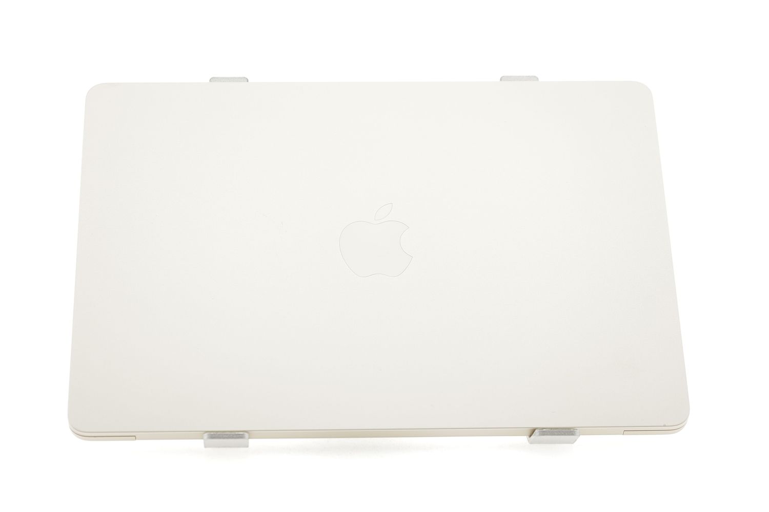 Apple MacBook Air 13″ 2022, M2 8 Cores, 8 GB, 8 core GPU 256 GB Starlight - Újszerű