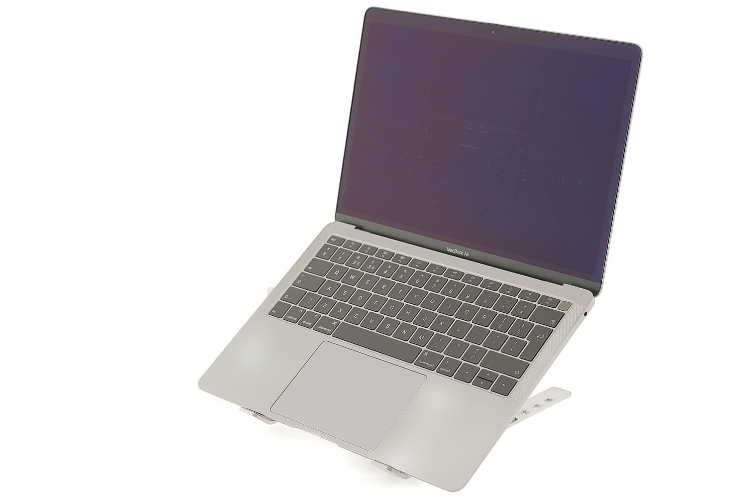 Apple MacBook Air 13″ 2019, i5 1.6 GHz, 8 GB, Intel UHD Graphics 617 128 GB Space Gray - Foarte bun