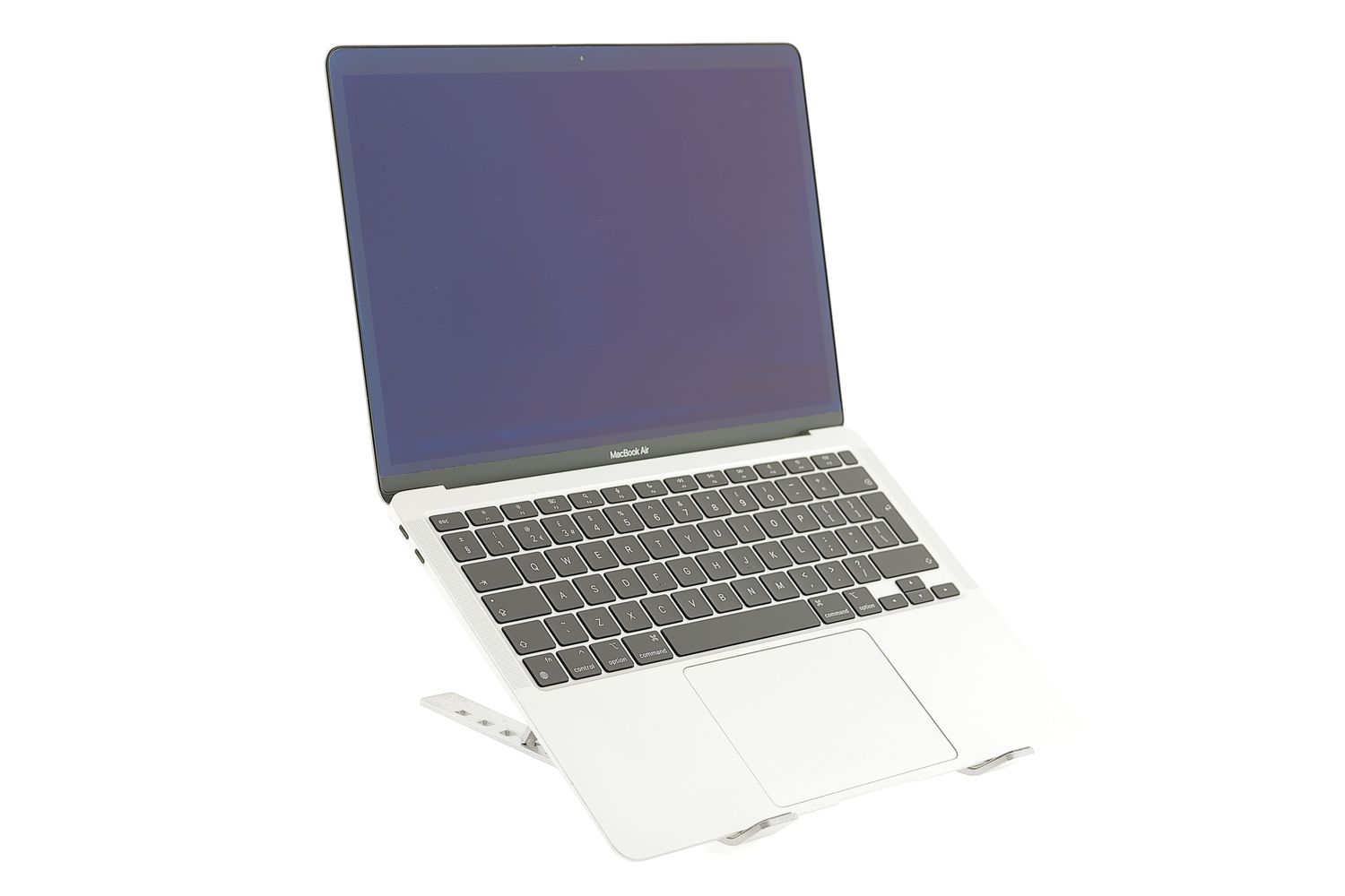 Apple MacBook Air 13″ 2020, i5 1.1 GHz, 8 GB, Intel Iris Plus 512 GB Silver - Foarte bun