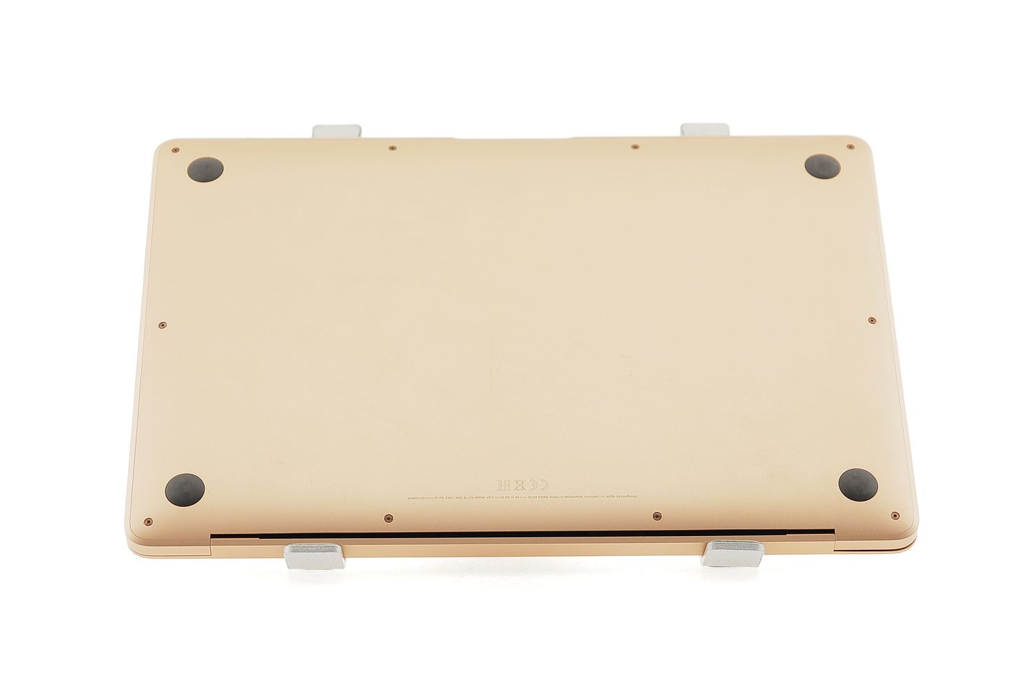 Apple MacBook Air 13″ 2020, i3 1.1 GHz, 8 GB, Intel Iris Plus 256 GB Gold - Отлично