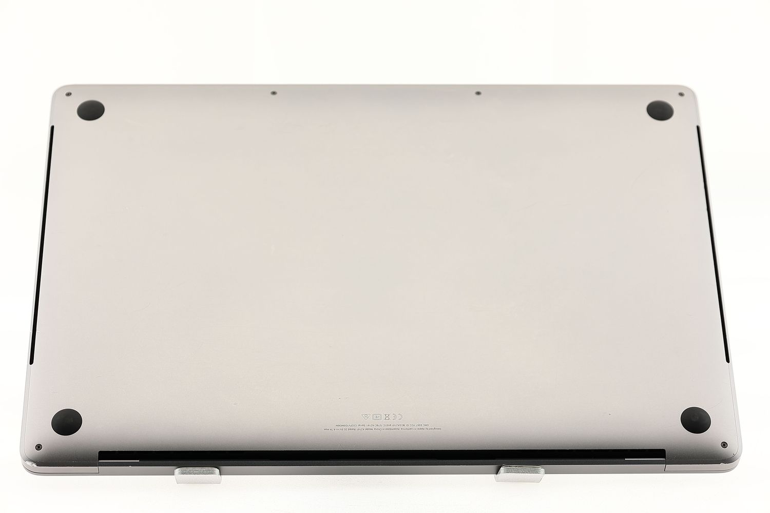 Apple MacBook Pro 16″ Touch Bar 2019, i7 2.6 GHz, 16 GB, AMD Radeon Pro 5300M 512 GB Space Gray - Bun
