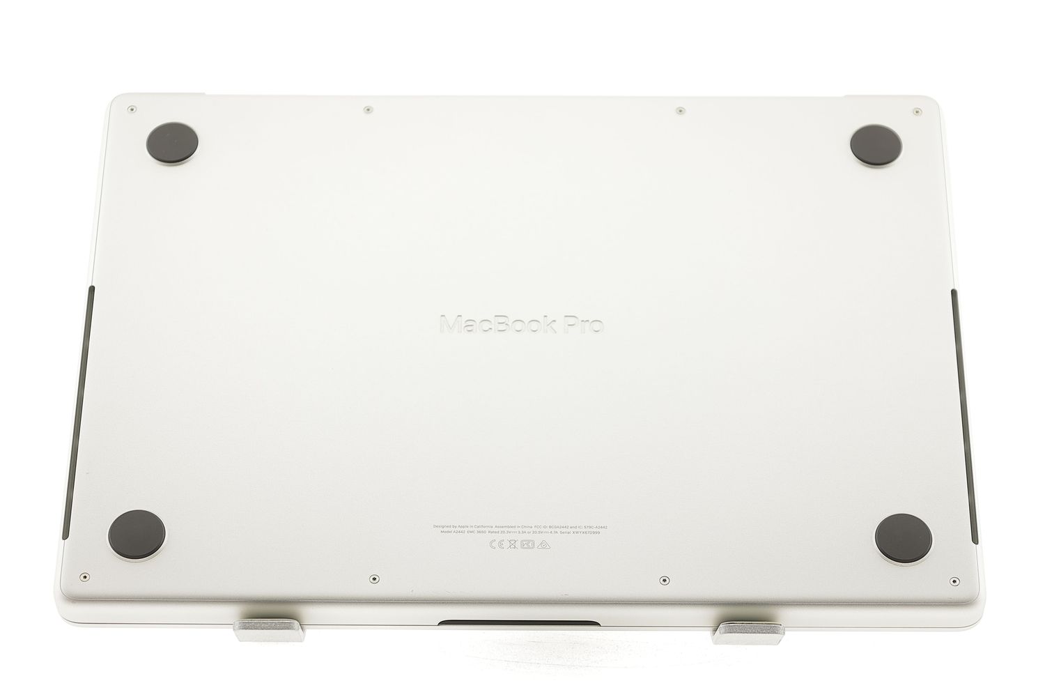 Apple MacBook Pro 14″ 2021, M1 Pro 10 Cores, 16 GB, 16 core GPU 1 TB Silver - Ca nou