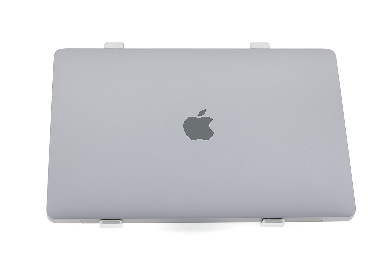 Apple MacBook Air 13″ 2020, M1 8 Cores, 8 GB, 7 core GPU 256 GB Space Gray