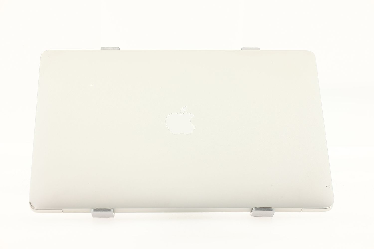 Apple MacBook Pro 13″ Touch Bar 2019, i5 1.4 GHz, 8 GB, Iris Plus Graphics 645 128 GB Silver - Újszerű