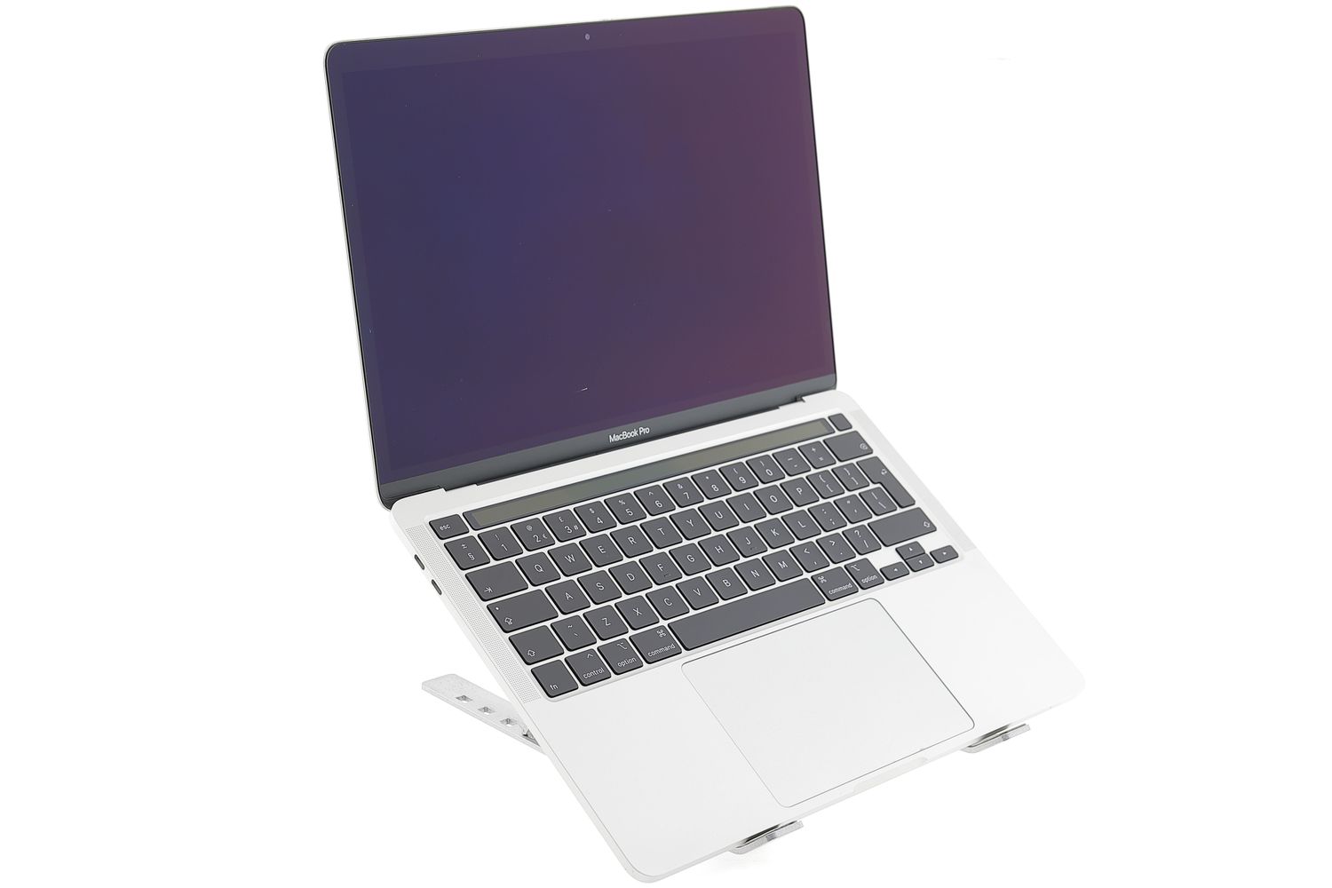 Apple MacBook Pro 13″ 2022, M2 8 Cores, 8 GB, 10 core GPU 256 GB Silver - Отлично