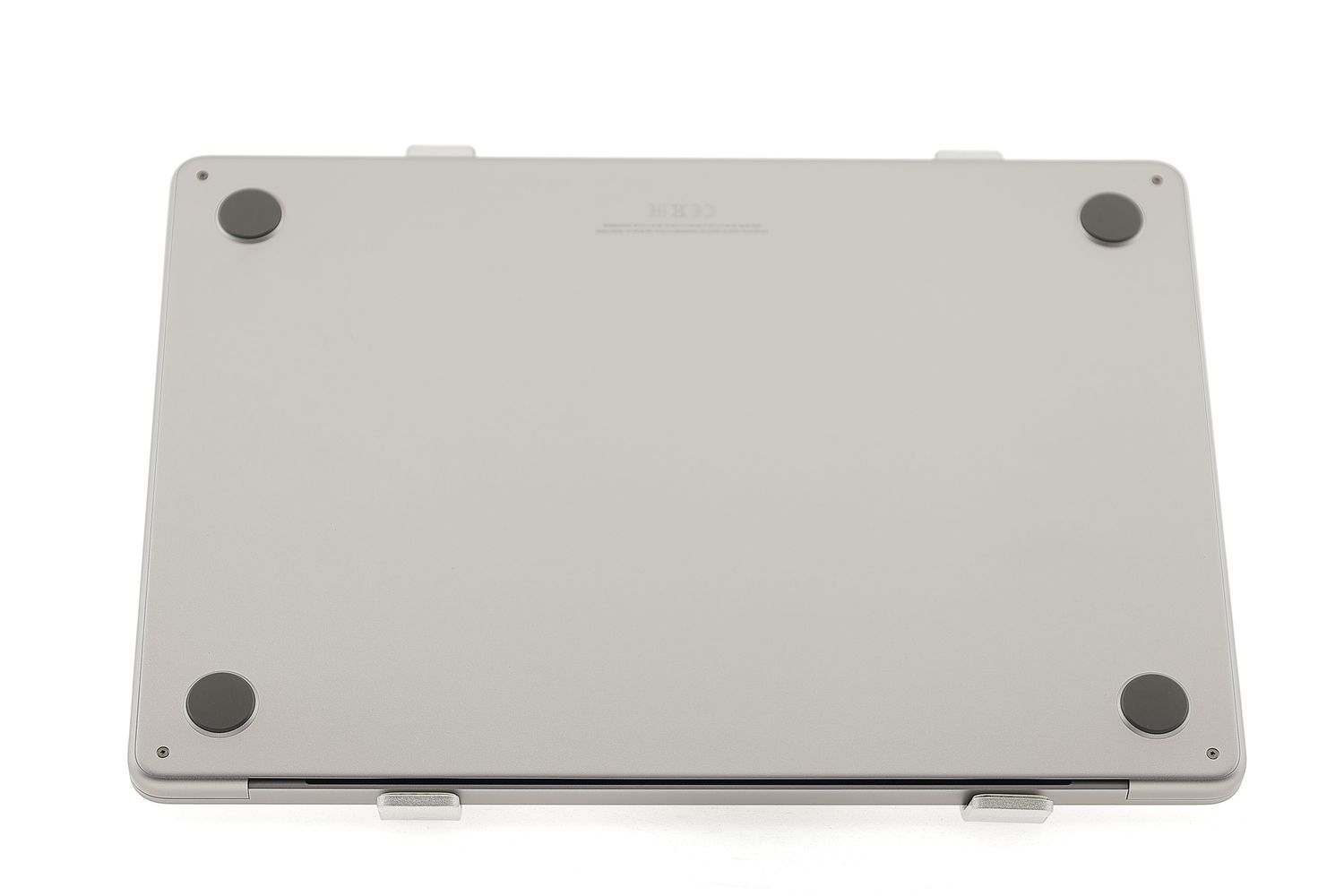 Apple MacBook Air 13″ 2022, M2 8 Cores, 8 GB, 8 core GPU 256 GB Space Gray - Като нов