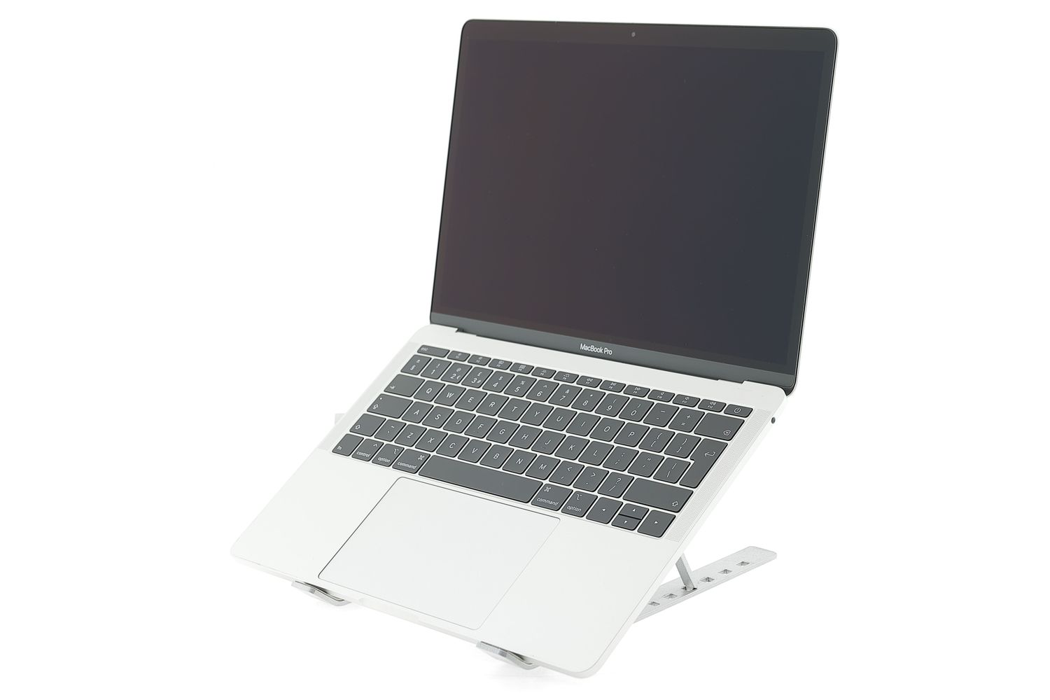Apple MacBook Pro 13″ 2017, i5 2.3 GHz, 8 GB, Intel Iris Plus Graphics 640 128 GB Silver - Ca nou