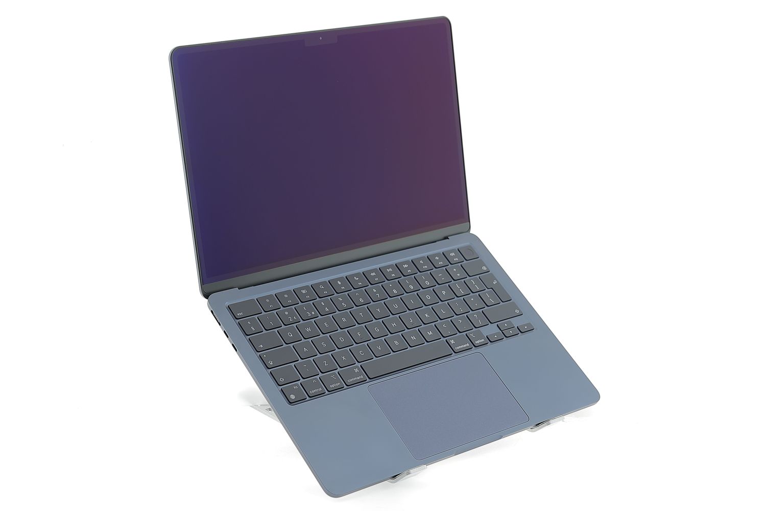 Apple MacBook Air 13″ 2024, M3 8 Cores, 8 GB, 10 core GPU 512 GB Midnight - Отлично