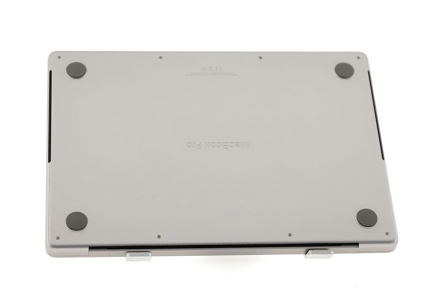 Apple MacBook Pro 14″ 2023, M2 Pro 10 Cores, 16 GB, 16 core GPU 512 GB Space Gray - Като нов