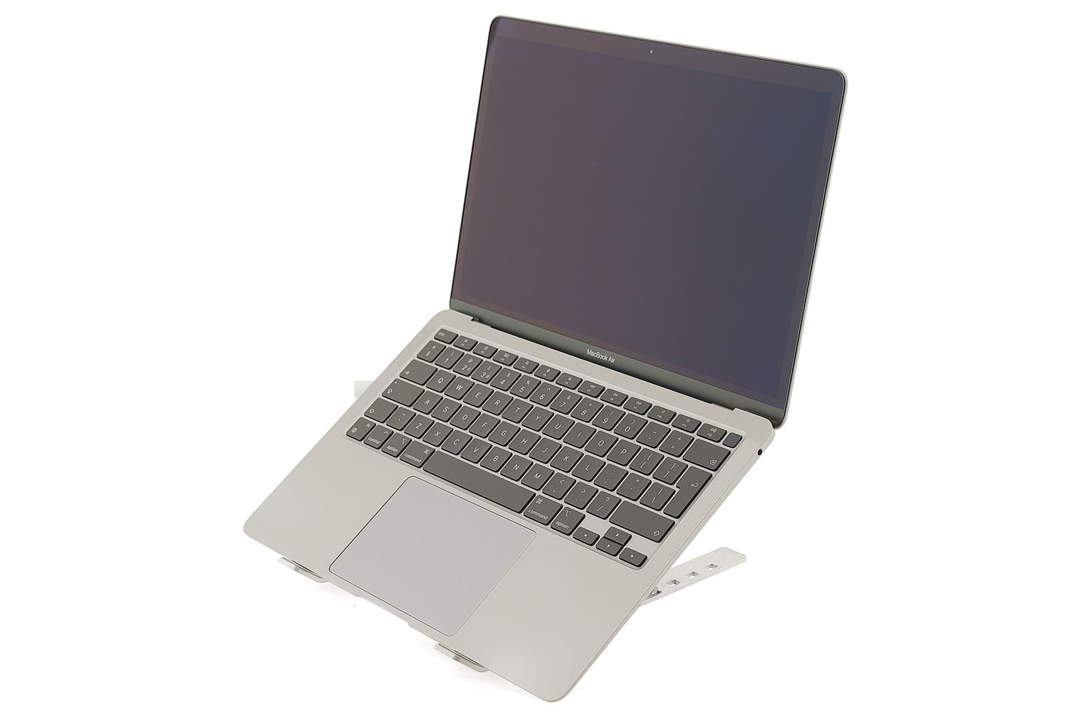 Apple MacBook Air 13″ 2020, i5 1.1 GHz, 8 GB, Intel Iris Plus 256 GB Space Gray - Kiváló
