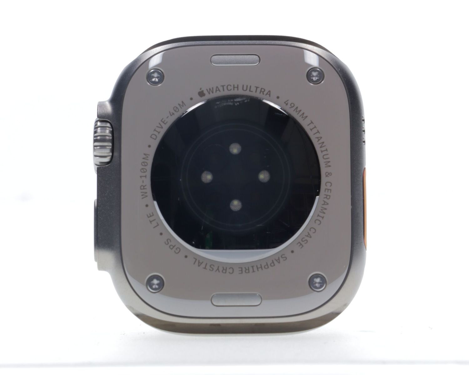 Apple Watch Ultra 2022, GPS + Cellular, Titanium 49mm Titanium