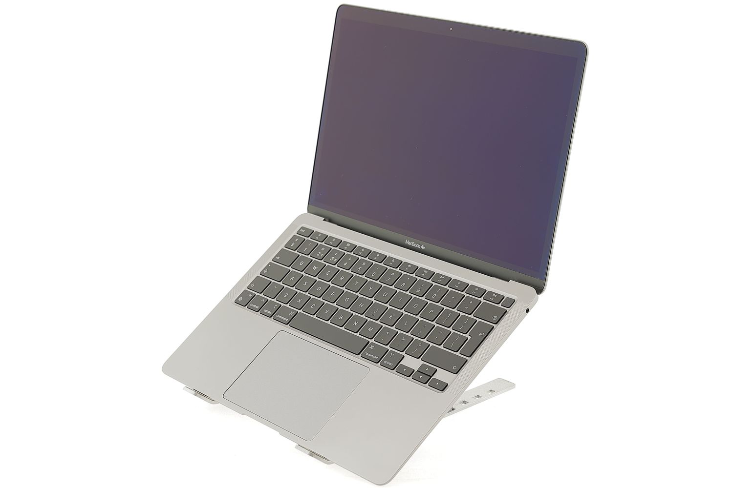 Apple MacBook Air 13″ 2020, i3 1.1 GHz, 8 GB, Intel Iris Plus 256 GB Space Gray - Като нов