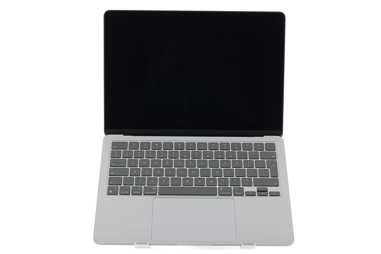 Apple MacBook Air 13″ 2022, M2 8 Cores, 8 GB, 8 core GPU, Space