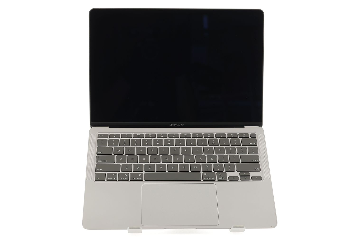 Apple MacBook Air 13″ 2020, i5 1.1 GHz, 8 GB, Intel Iris Plus 256 GB Space Gray - Отлично