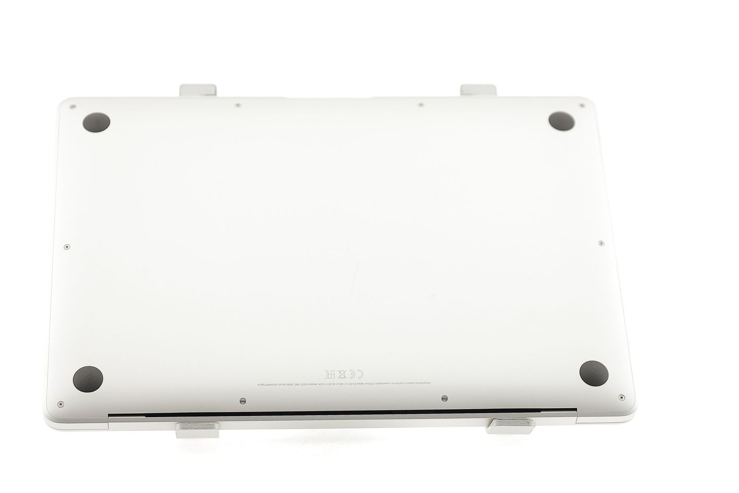 Apple MacBook Air 13″ 2020, M1 8 Cores, 8 GB, 8 core GPU 512 GB Silver - Kiváló