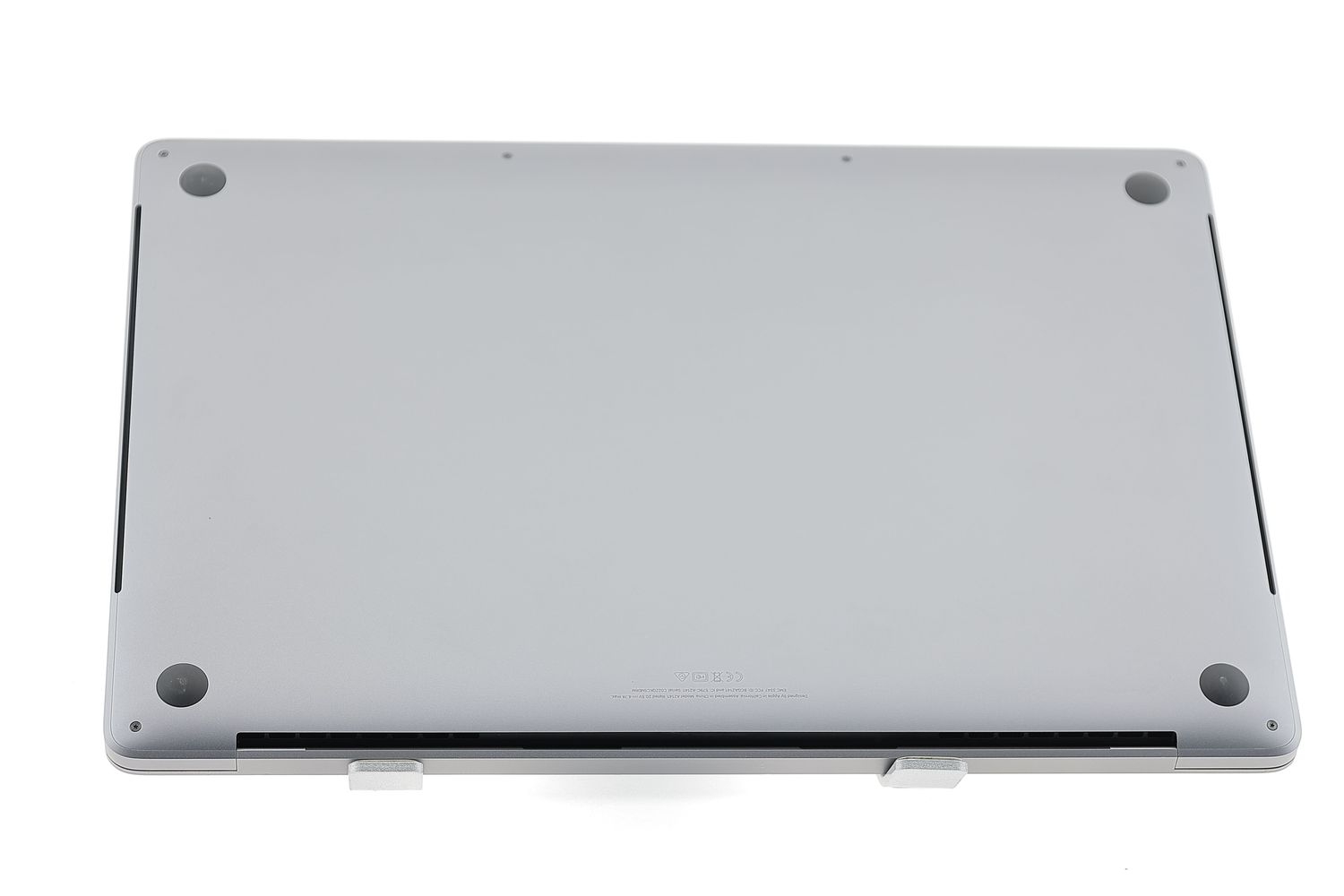 Apple MacBook Pro 16″ Touch Bar 2019, i7 2.6 GHz, 16 GB, AMD Radeon Pro 5300M 512 GB Space Gray - Foarte bun